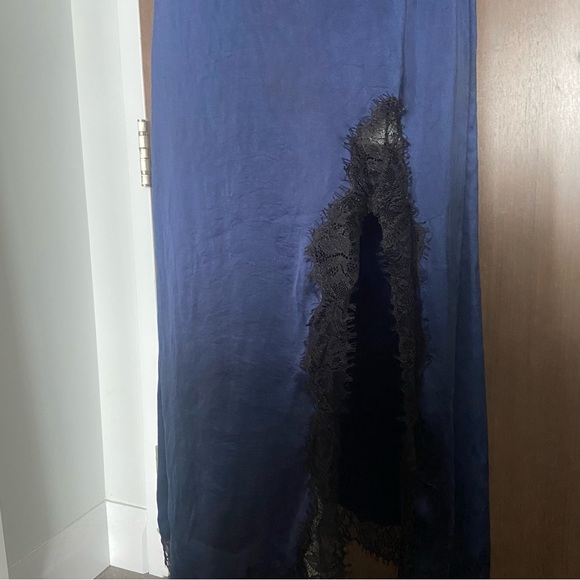 Wilfred Only Lace Slip Dress - Picture 4 of 7